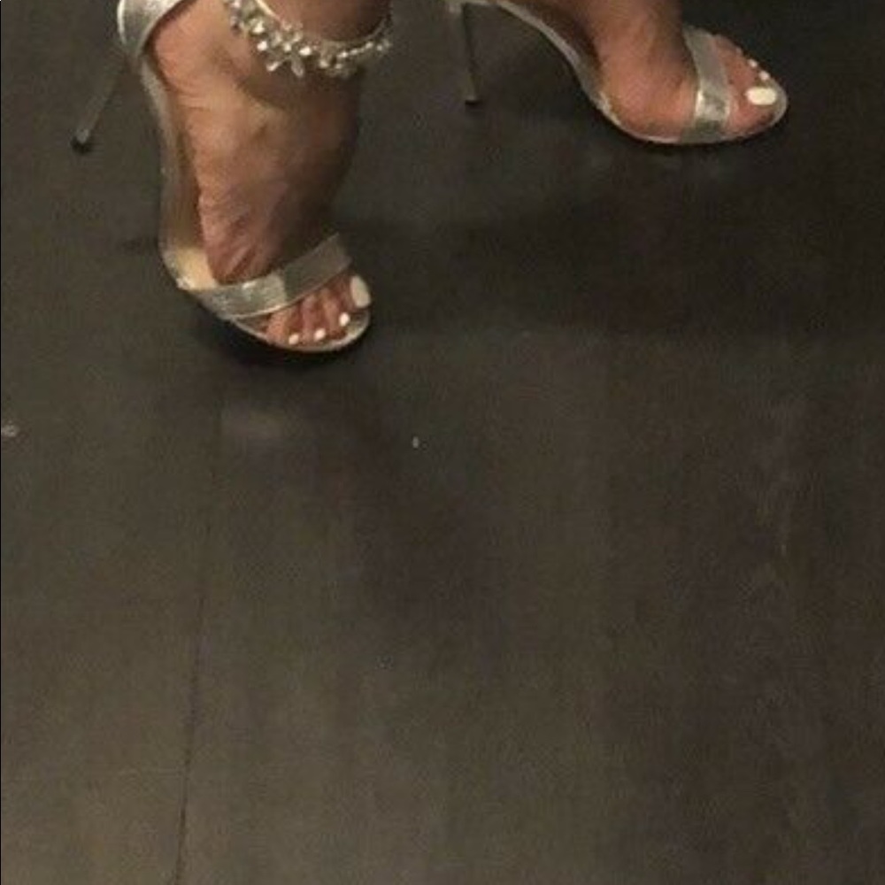Shoes - Picture 8 of 10
